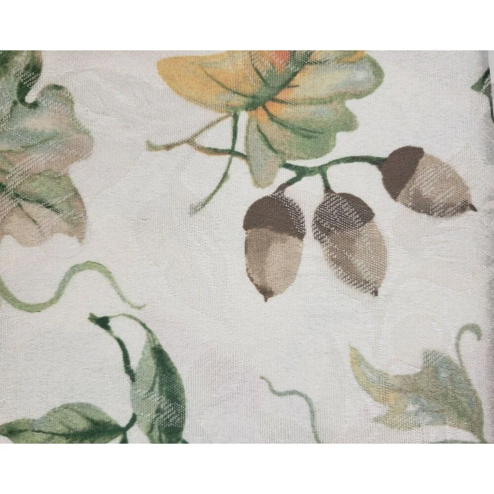 1 Printed Fabric Jacquard Tablecloth,70